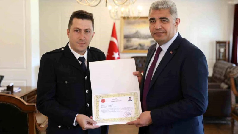 Polis Memuru Ramazan Şahin'e hassasiyet ödülü