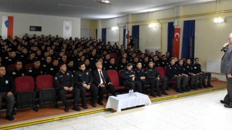 Bilecik'te Polis adaylarına konferans verildi