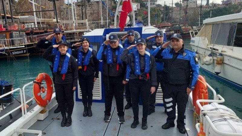 Antalya'da engelli gençler 1 günlüğüne polis oldu