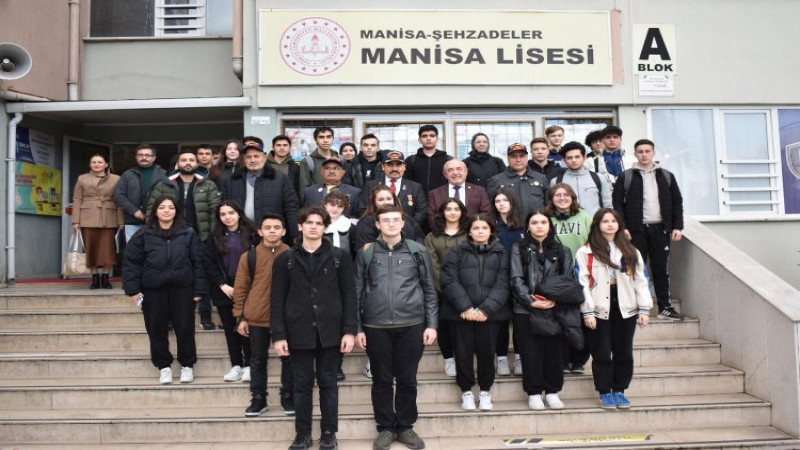 Manisa'da öğrencilere şehitlik ve gazilik kavramları anlatıldı