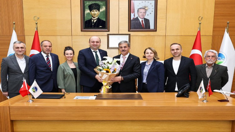 Sakarya'da Başkan Alemdar'a ziyaretler sürüyor