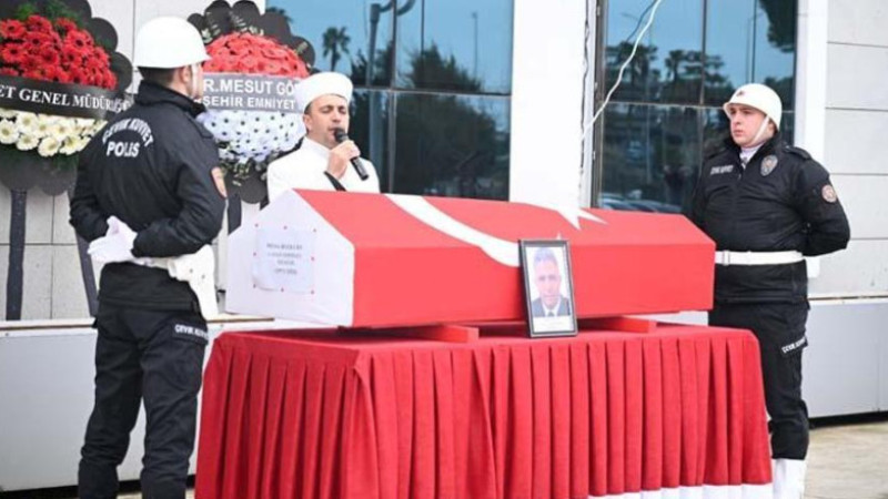 Samsun'da vefat eden polis başmüfettisinin cenazesi toprağa verildi